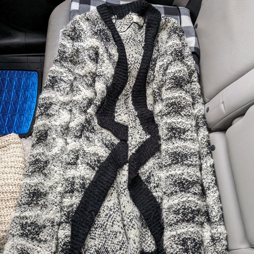 Long black and grey cardigan soft size S